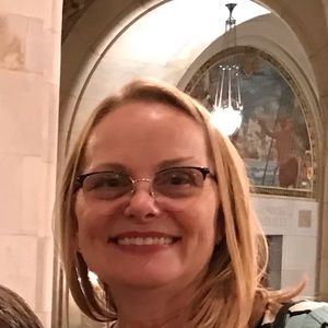 Meet your Posher, Gloria